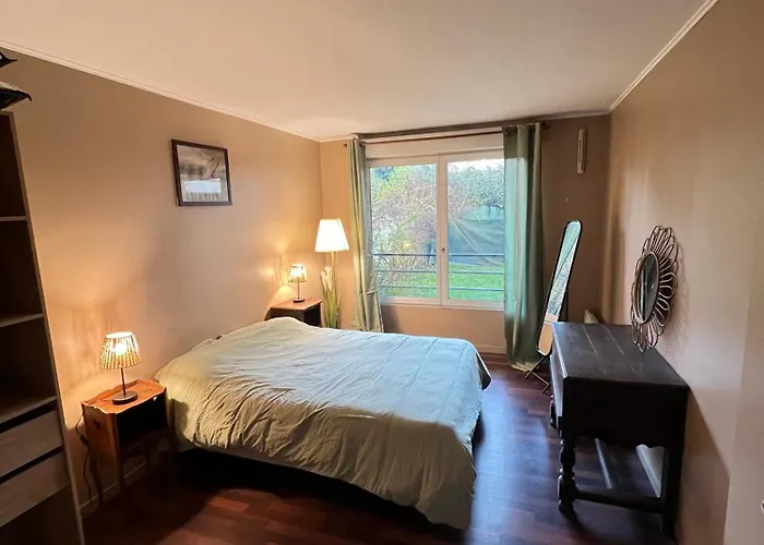 Appartement Pres Du Stade De France + Parking Gratuit